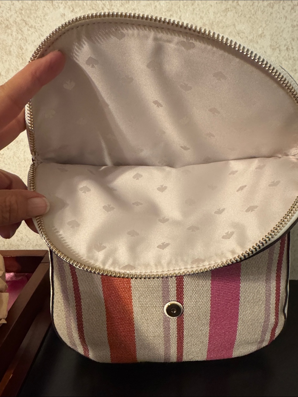 kate spade White, Pink & Red Striped Crossbody Bag NWOT - Picture 11 of 11